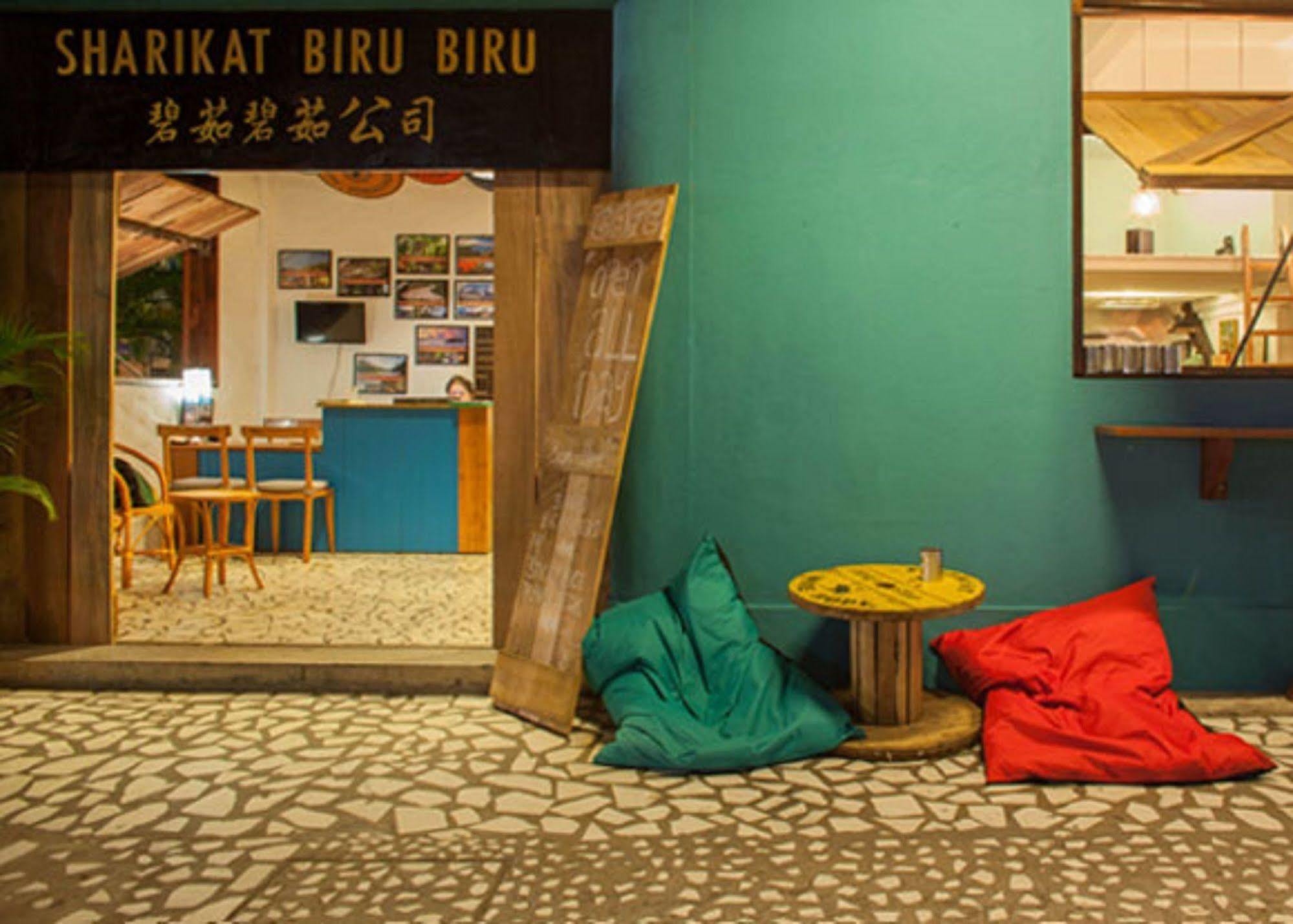 Borneo Backpackers Vandrarhem Kota Kinabalu Exteriör bild